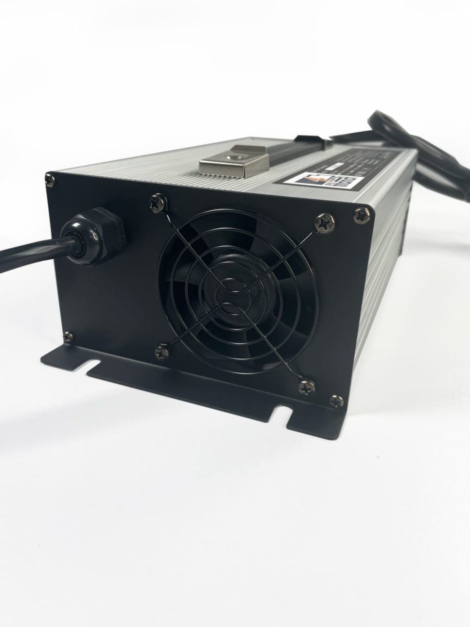 Зарядное устройство LiFePO4 36V 30A Titanat