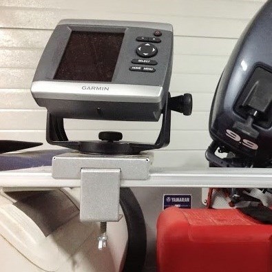 Держатель экрана эхолота DE-150