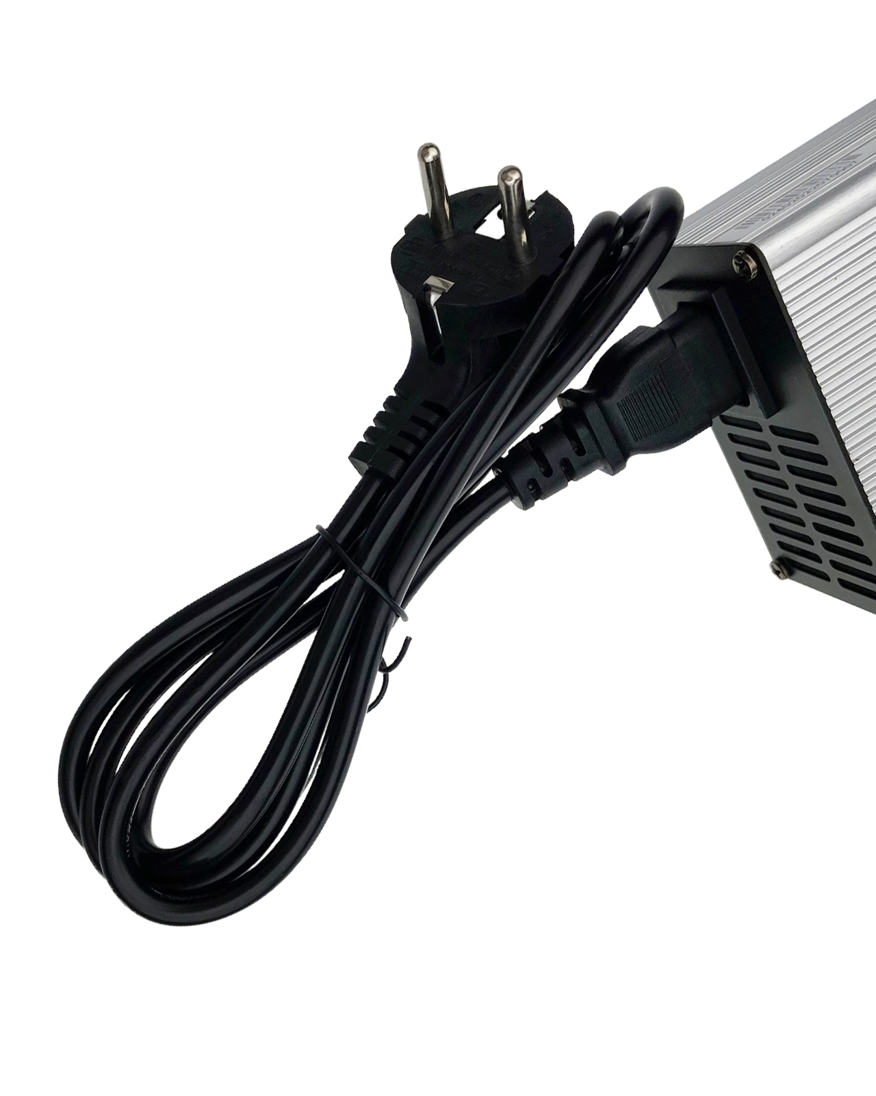 Зарядное устройство 12V 15A DM