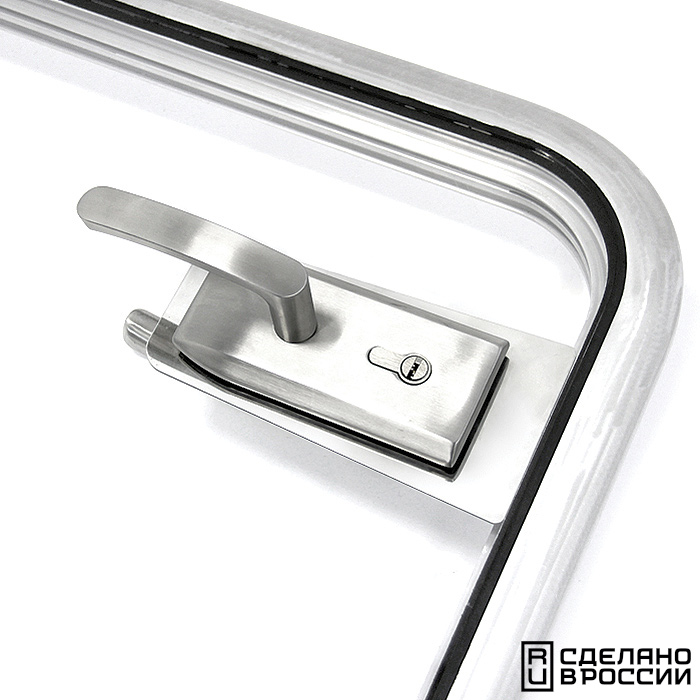 Дверь распашная на петлях под заказ