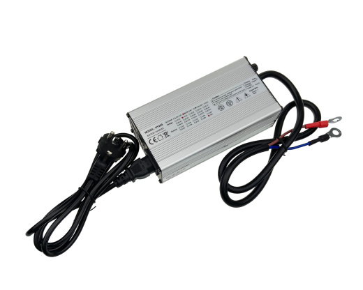 Зарядное устройство 12V 15A DM
