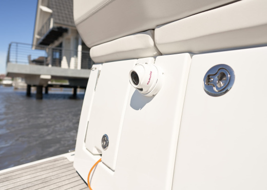 FLIR CAM220 IP Day and Night Marine Camera