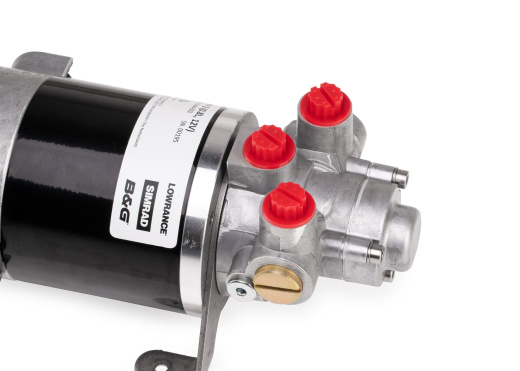 SIMRAD AP44 Autopilot Bundle / Hydraulic / with 0.6 L Pump - SteadySteer compatible